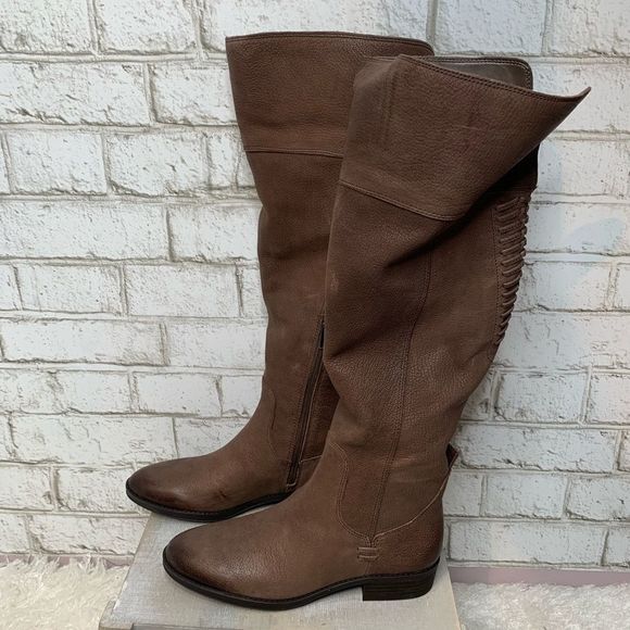 𝅺Vince Camuto Patamina Leather Riding Boots NIB - Picture 3 of 8